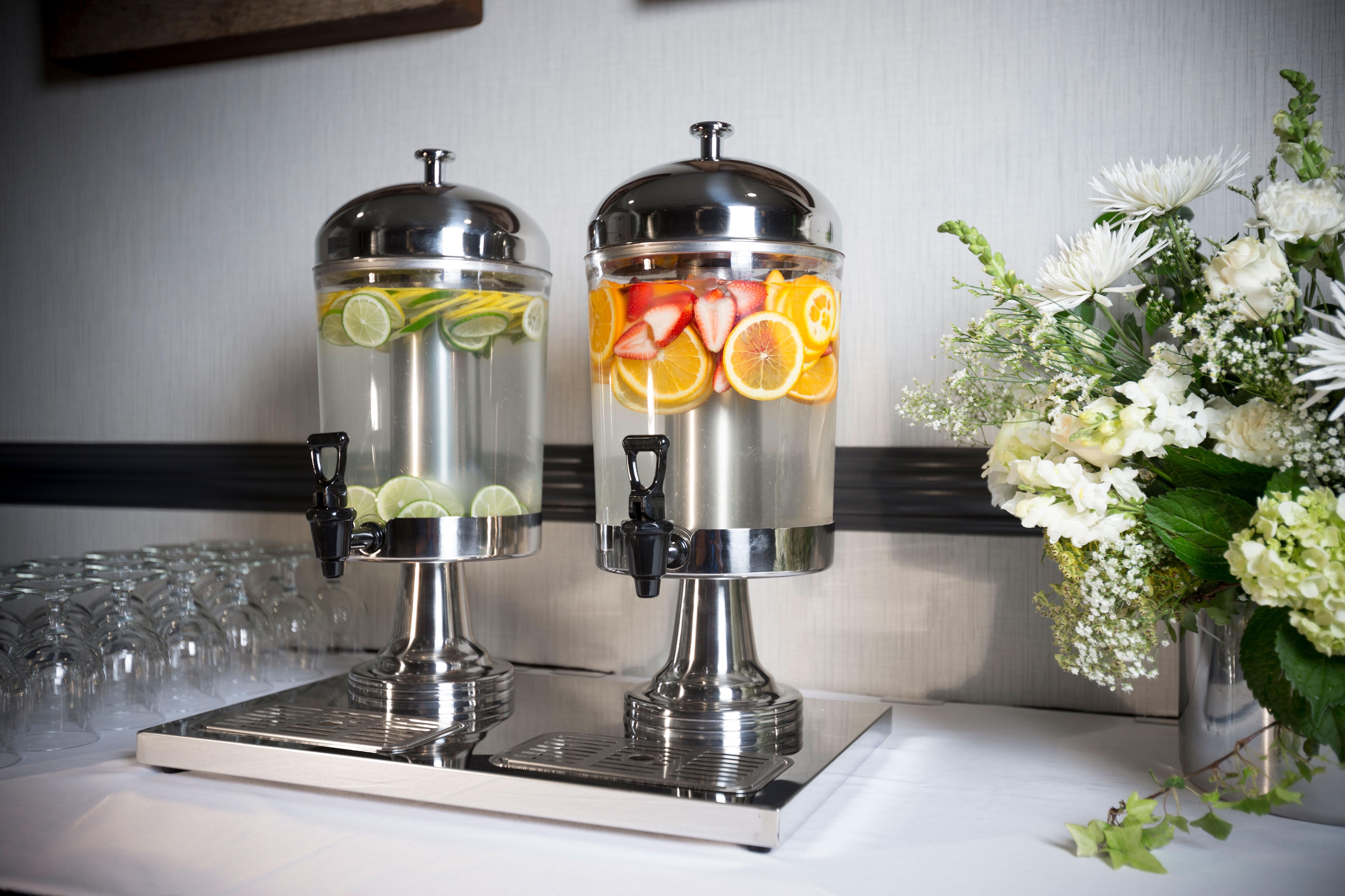 Holiday Inn Asheville East-Blue Ridge Pkwy By Ihg Екстериор снимка