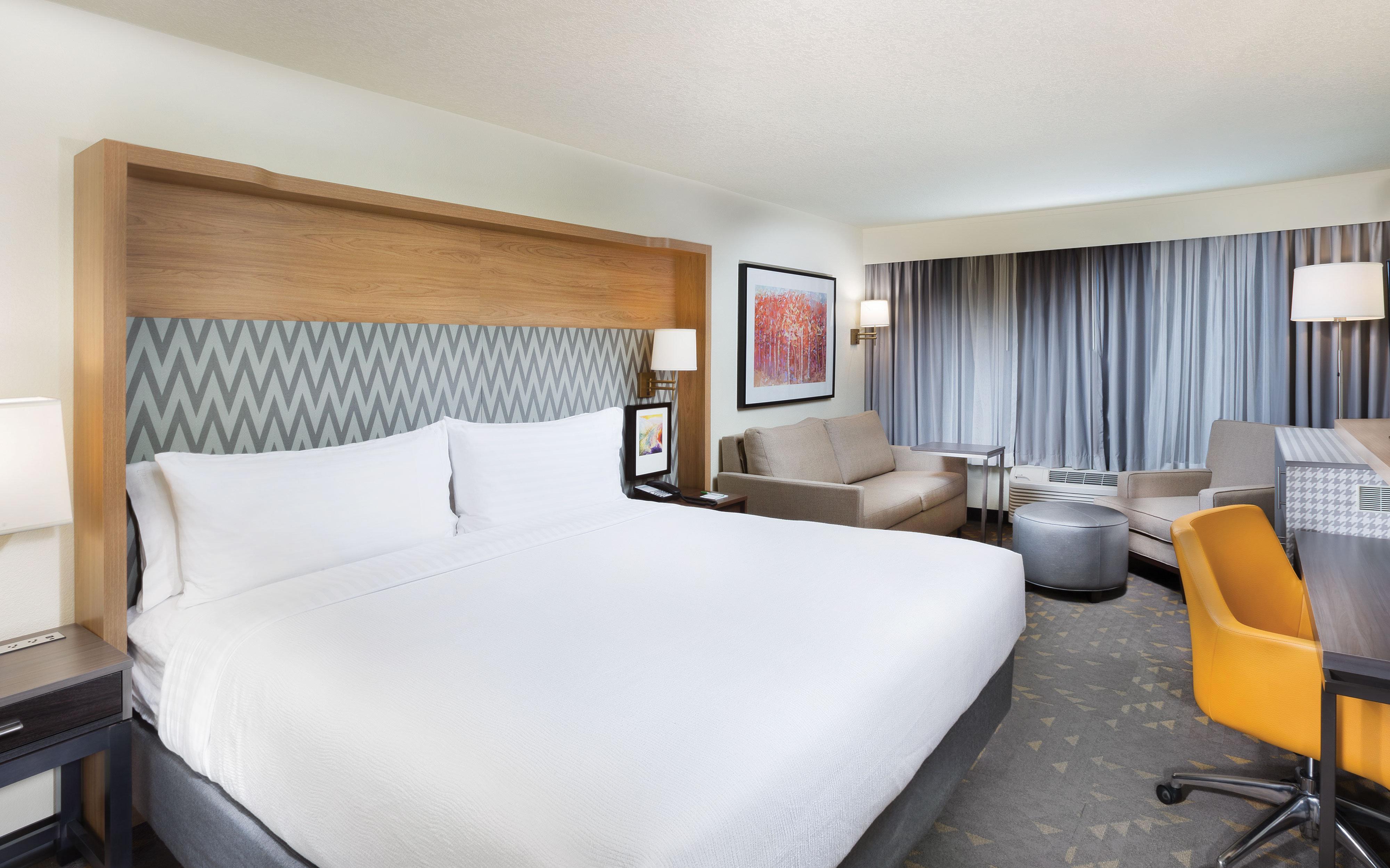 Holiday Inn Asheville East-Blue Ridge Pkwy By Ihg Екстериор снимка