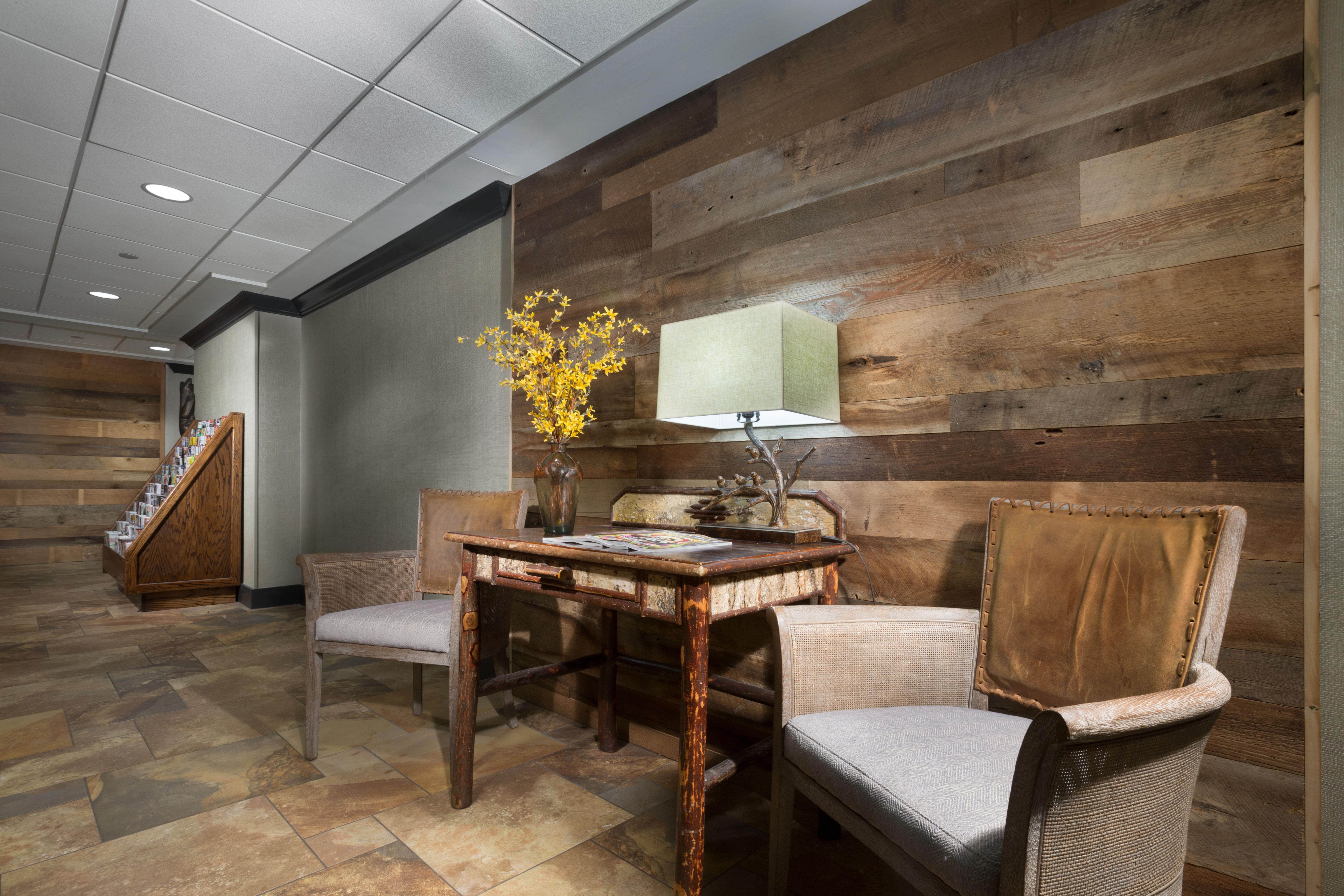 Holiday Inn Asheville East-Blue Ridge Pkwy By Ihg Екстериор снимка